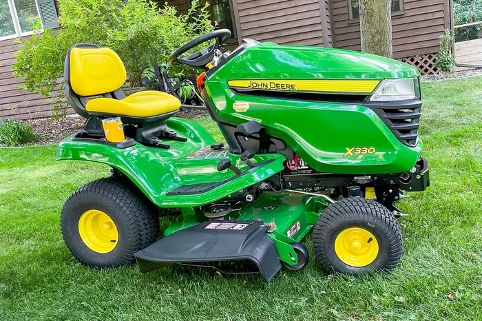 How Much Does A John Deere Lawn Mower Weigh In Pounds